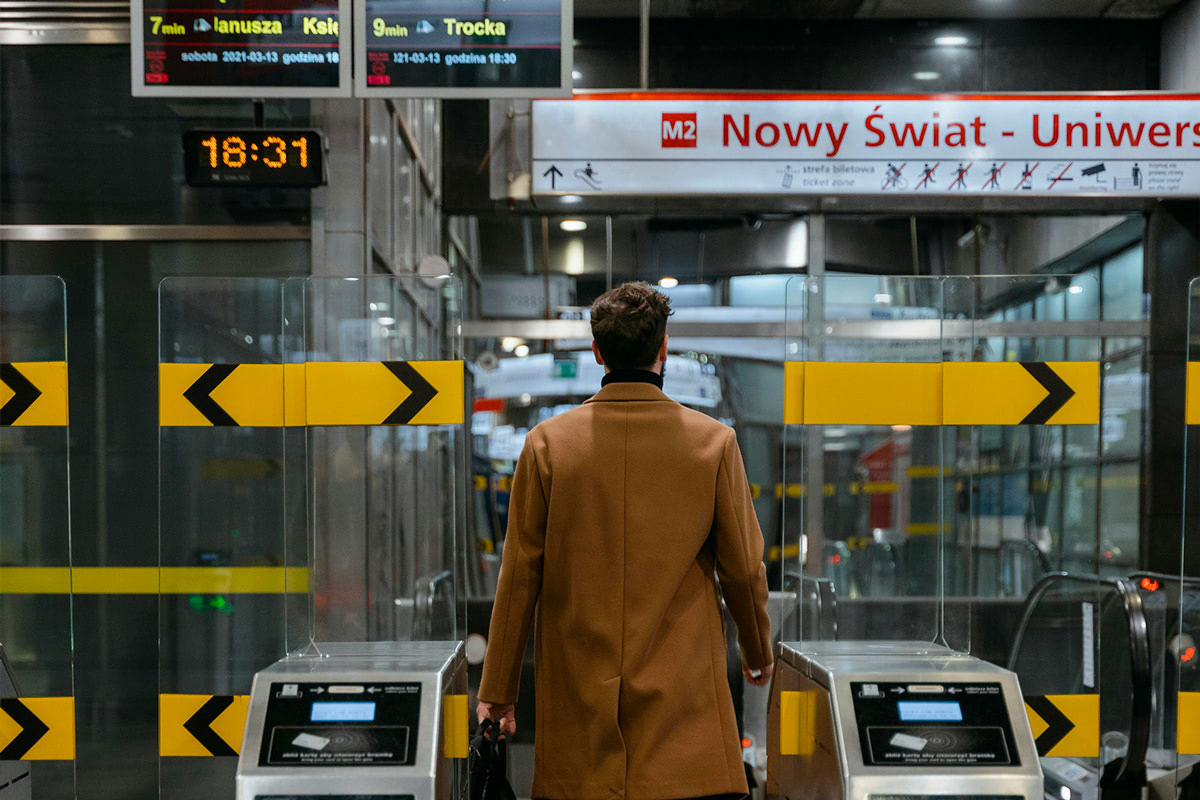 стресс при переезде в Польшу